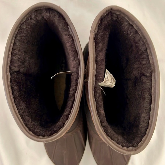 UGG / Waterproof~No Laces Boots - Picture 11 of 16